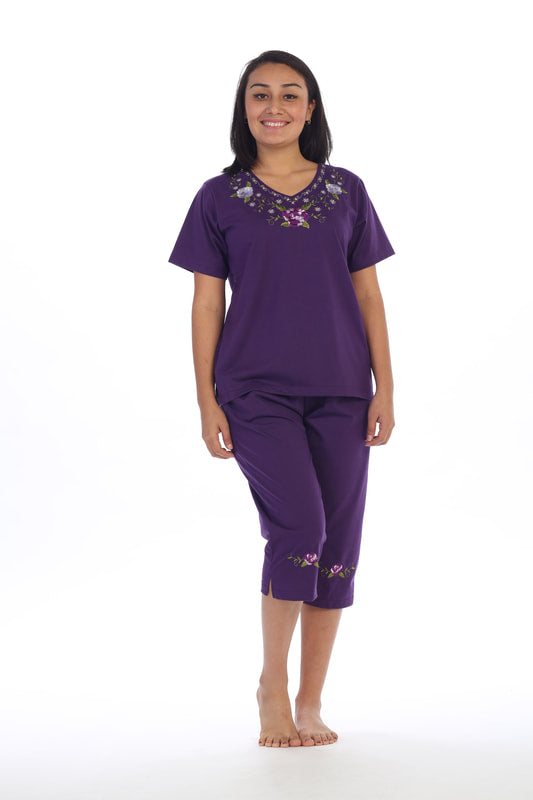 Women's Short Sleeve Rose Embroidered and Matching Capri Set (S-3X) $12.00 Per Set. WS08 Option A