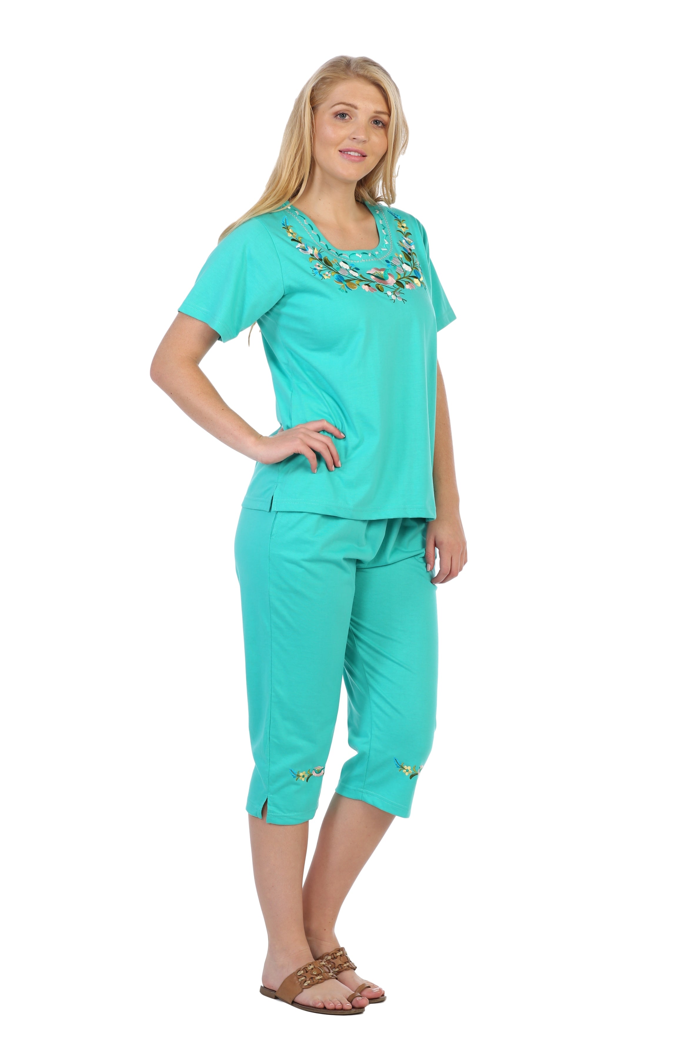 Women's Short Sleeve Embroidered Blouse and Matching Capri Set (M-3X) $12 Per Set. WS10