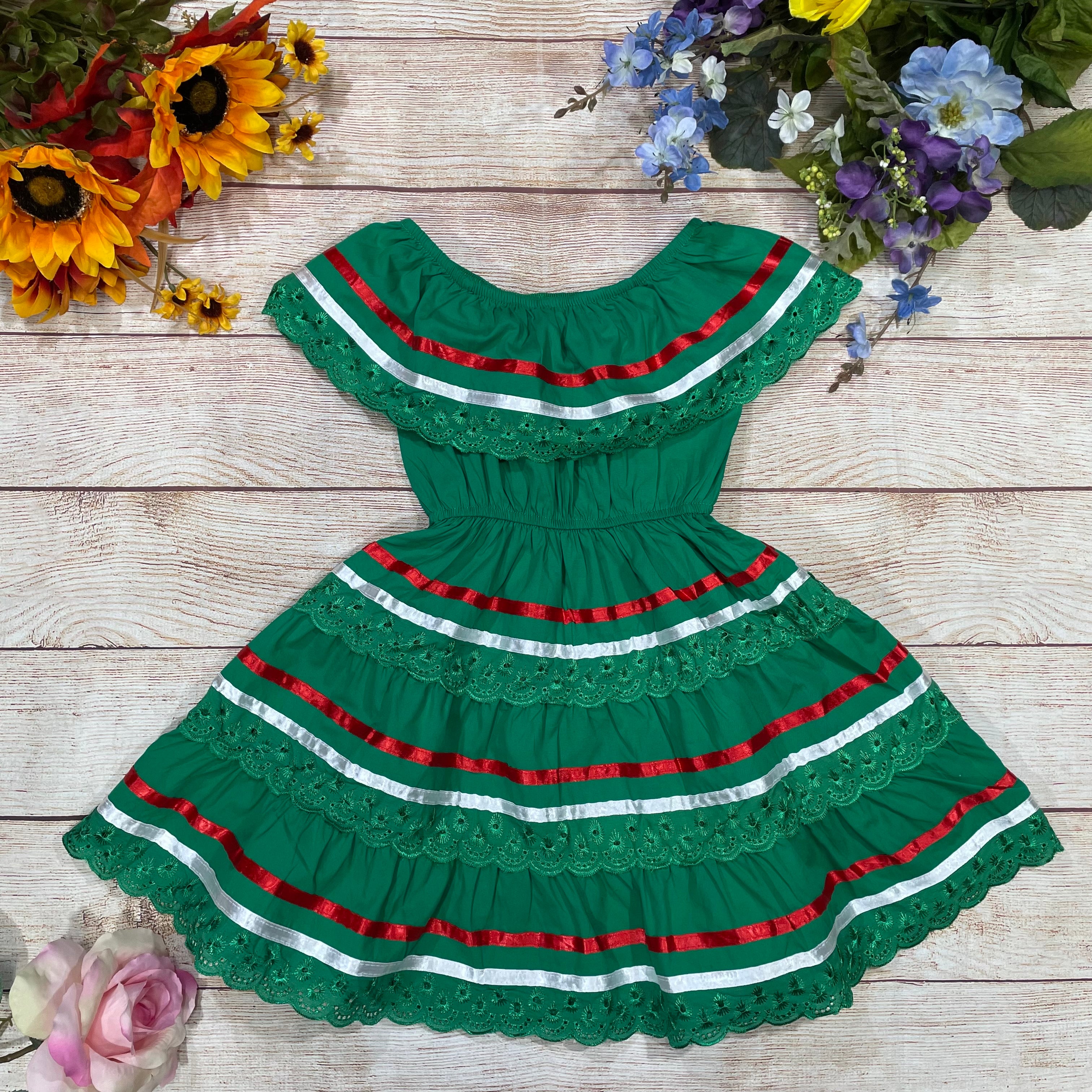 Girl's Green Traditional Mexican Dress with Lace Trims (2-4) (5-8) (10-14) $10.00 Per Piece. DR1949