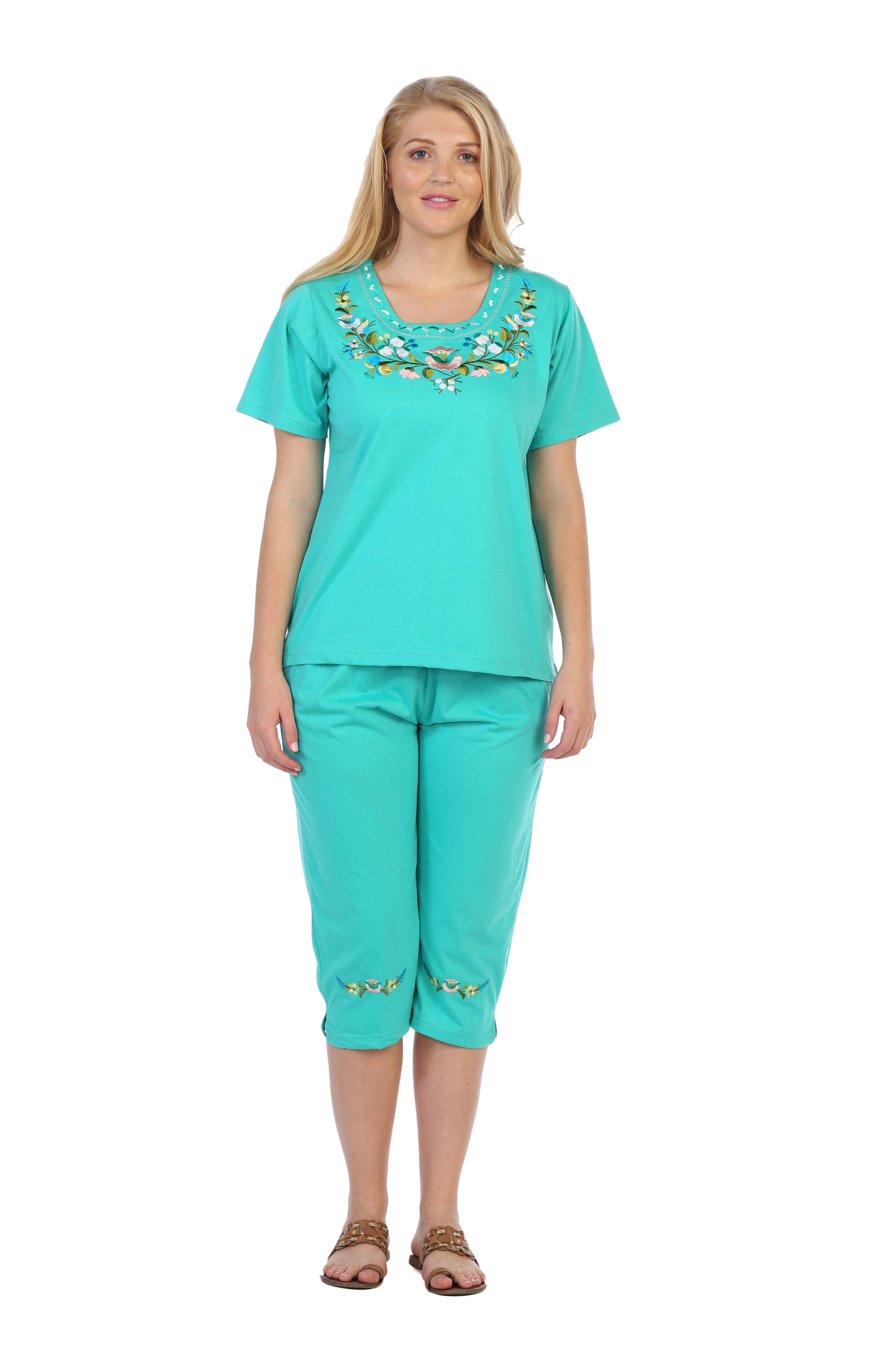 Women's Short Sleeve Embroidered Blouse and Matching Capri Set (M-3X) $12 Per Set. WS10