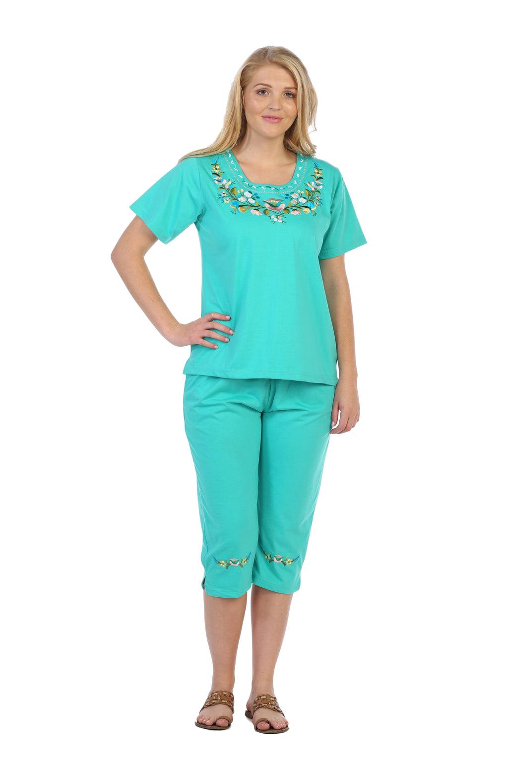 Women's Short Sleeve Embroidered Blouse and Matching Capri Set (M-3X) $12 Per Set. WS10