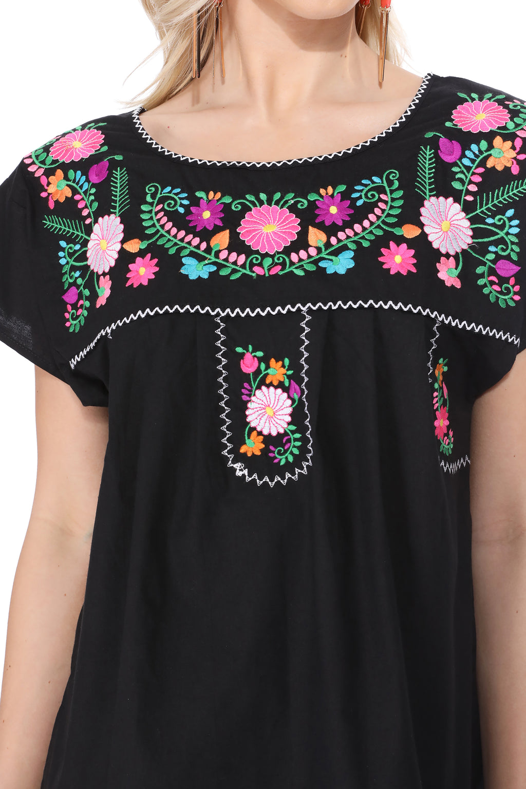 Traditional Black Mexican Women Blouse (S-XL) $8.5 and (2XL-3XL) $9.50 Per Piece. MT801