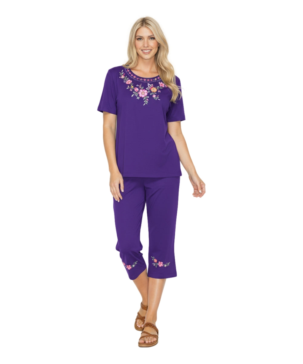 Women's Short Sleeve 7 Petals Floral Embroidered and Matching Capri Set (S-3X) $12.00 Per Set. WS16 Option C