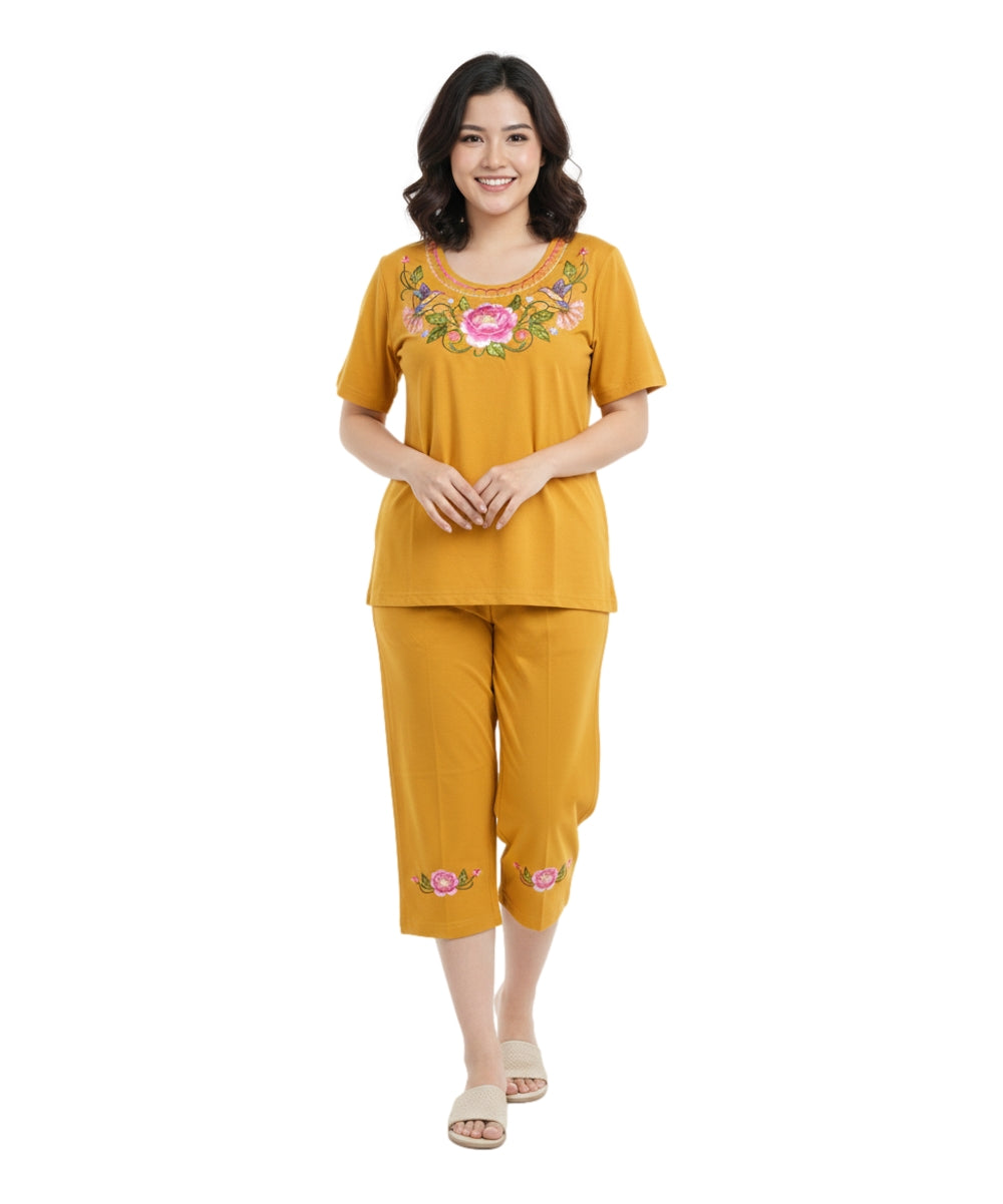 Women's Short Sleeve Hummingbird Floral Embroidered and Matching Capri Set (S-3X) $12.00 Per Set. WS18 Option A